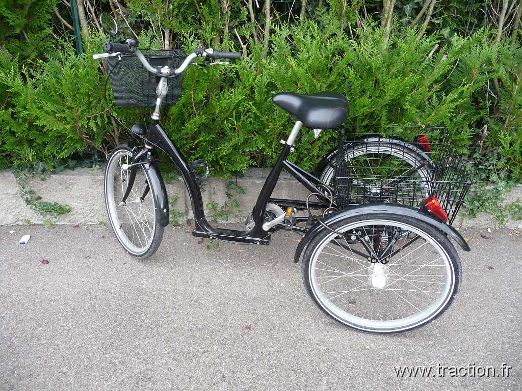 2010_Lipsheim (100).jpg - 26/09/2010 - 67640 LIPSHEIM29 me Bourse d'changeVlo porteur  trois roues